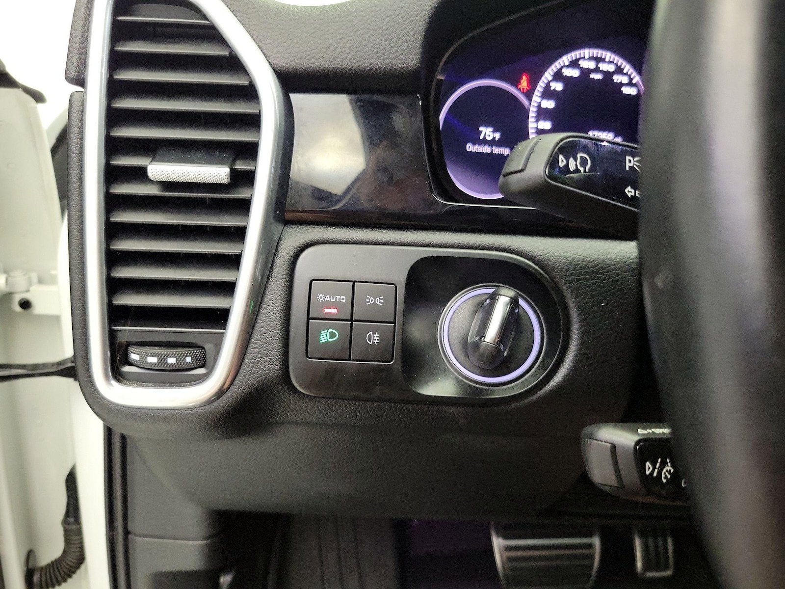 2023 Porsche Cayenne Platinum Edition - Photo 14