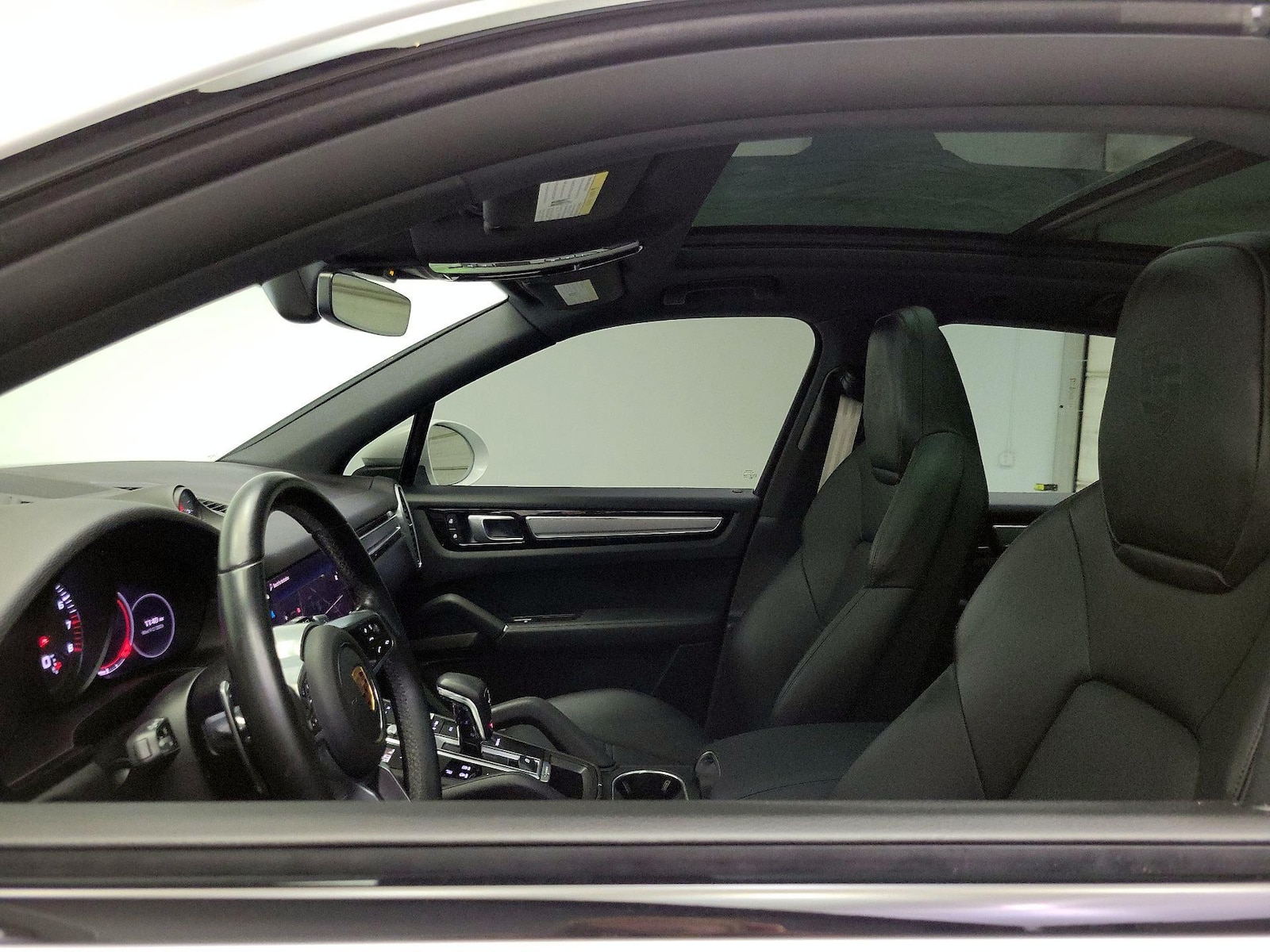 2023 Porsche Cayenne Platinum Edition - Photo 21