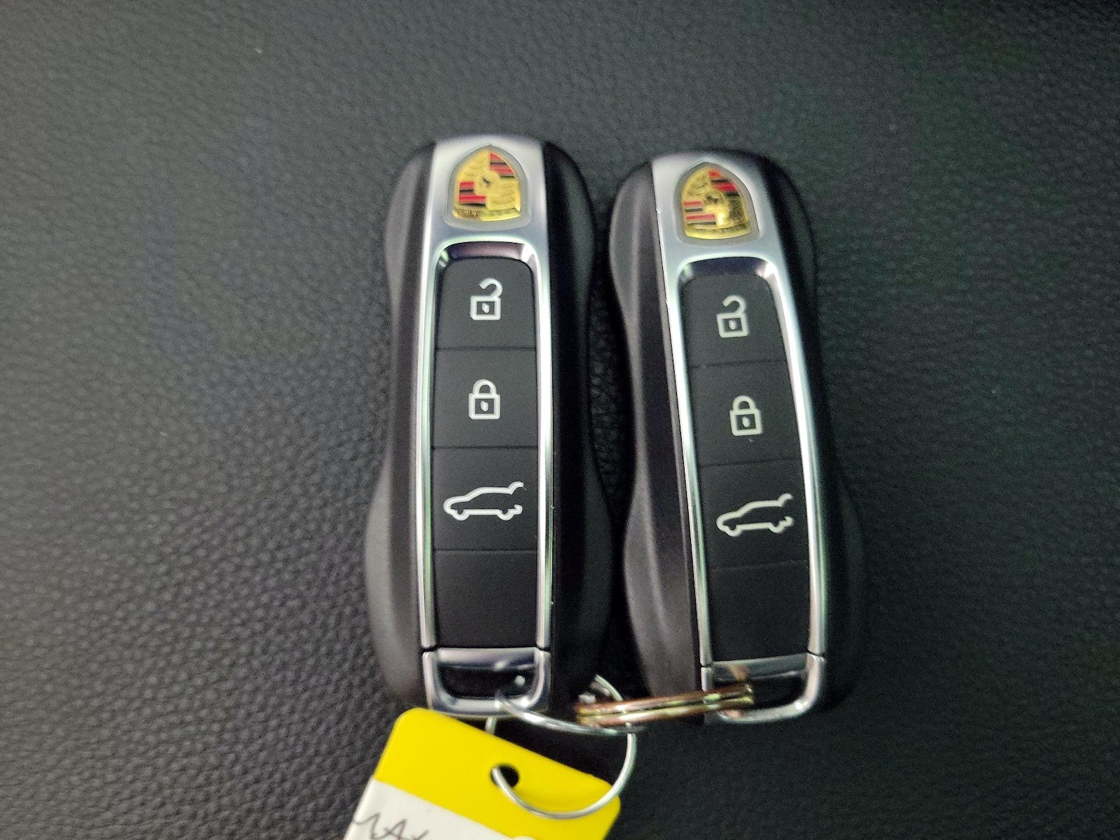 2023 Porsche Cayenne Platinum Edition - Photo 25