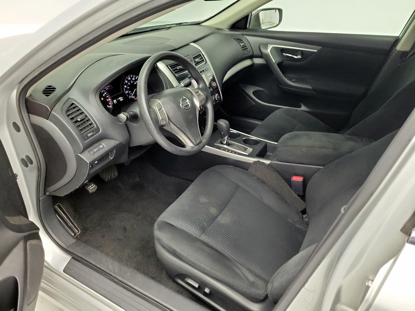 Power Seat(s) & Side Airbags