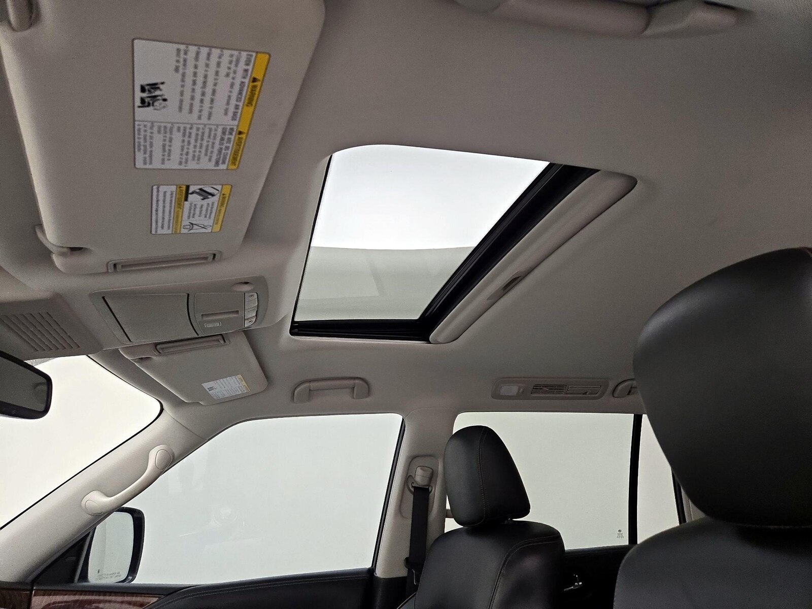 Sunroof(s) & Overhead Airbags