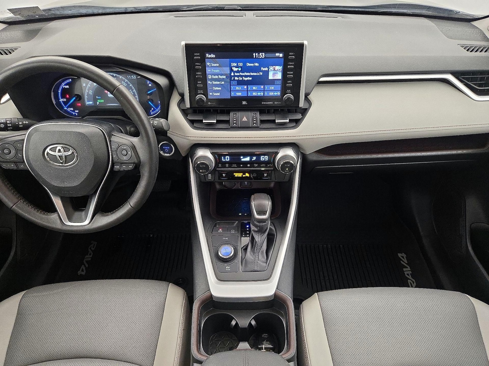 2021 Toyota RAV4 Limited - Photo 10