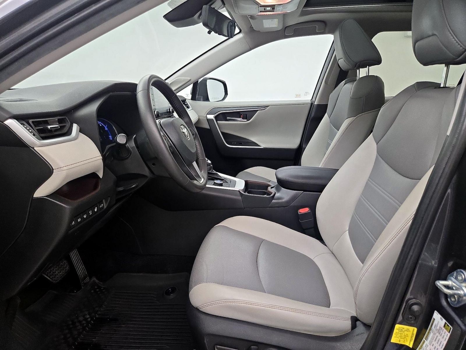 2021 Toyota RAV4 Limited - Photo 12