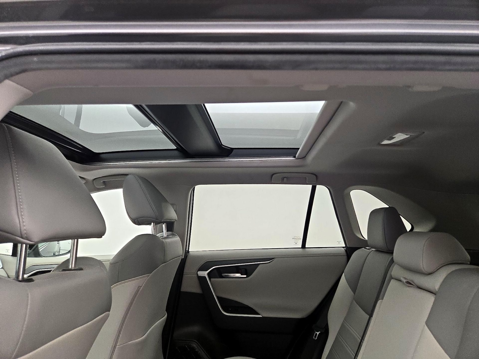 2021 Toyota RAV4 Limited - Photo 26