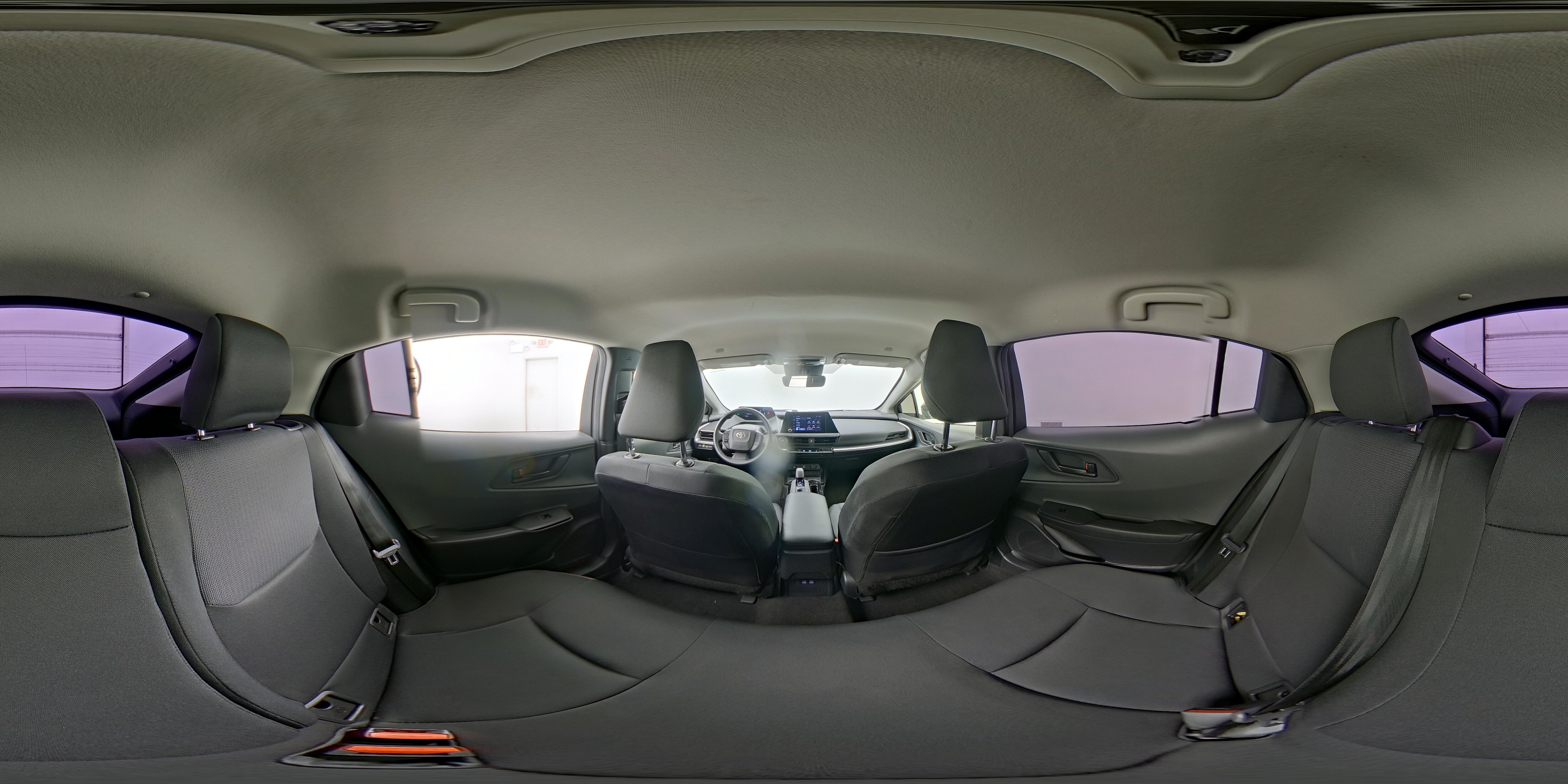 2024 Toyota Prius LE - Photo 25