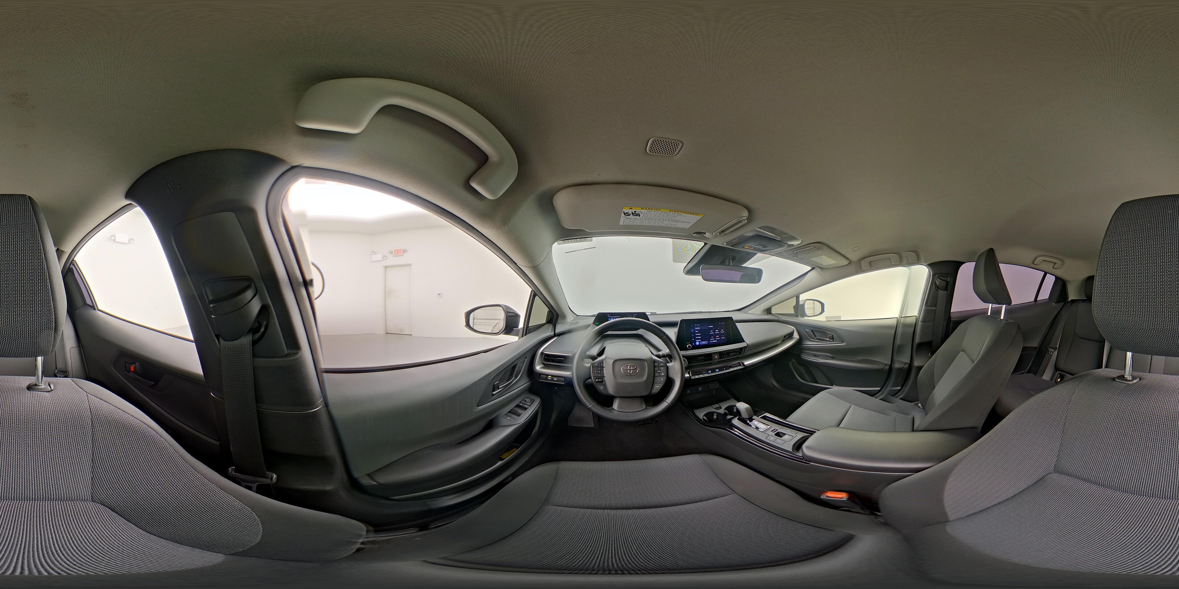 2024 Toyota Prius LE - Photo 26