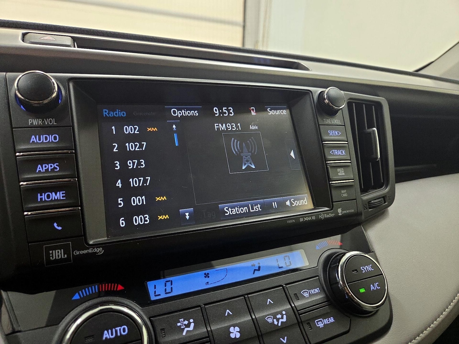 2018 Toyota RAV4 Limited - Photo 16