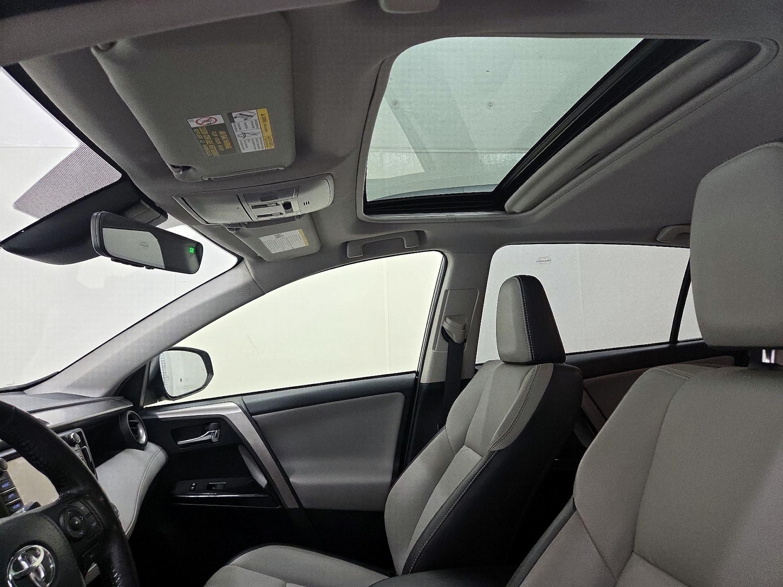 2018 Toyota RAV4 Limited - Photo 20