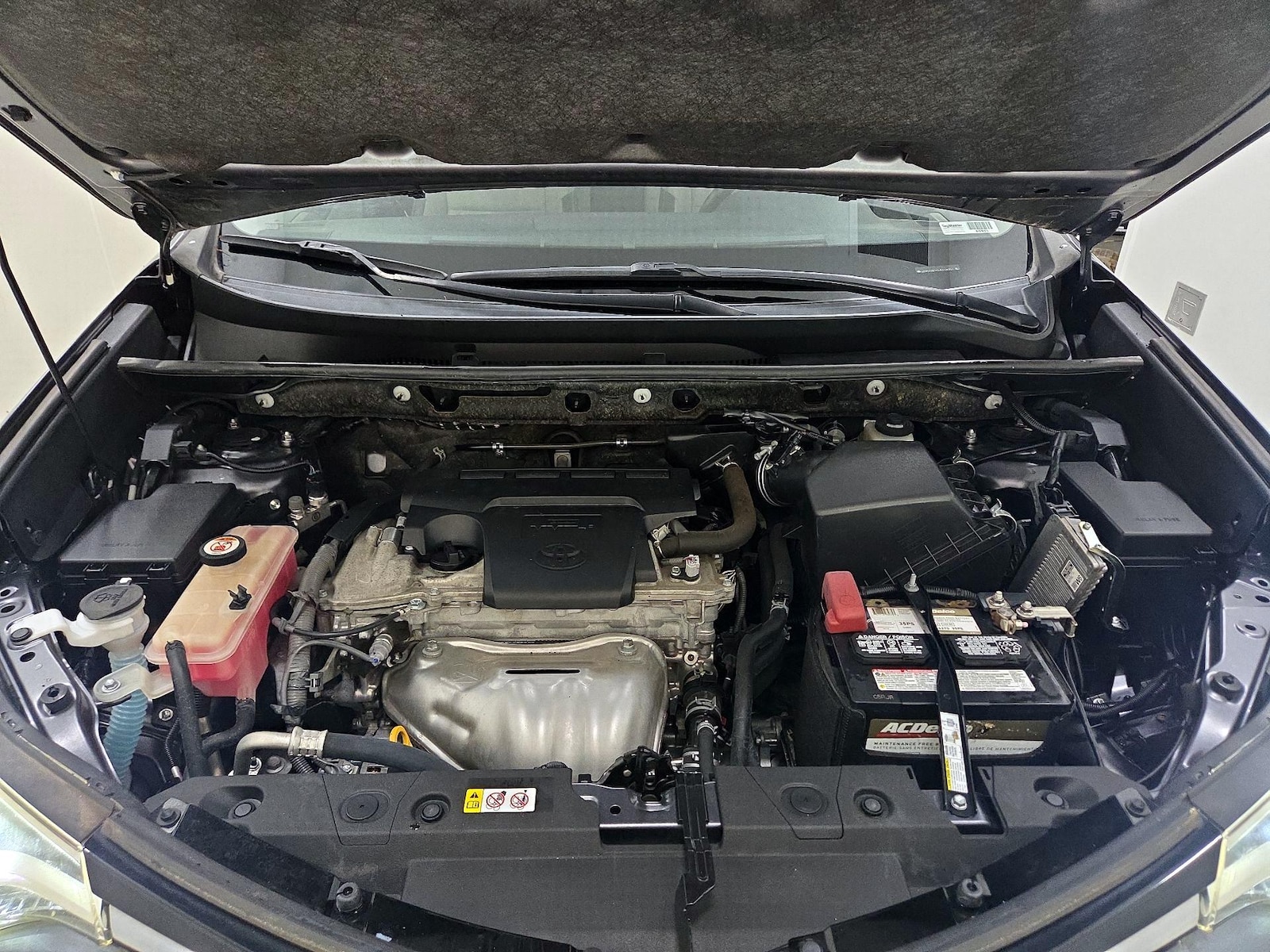 2018 Toyota RAV4 Limited - Photo 23