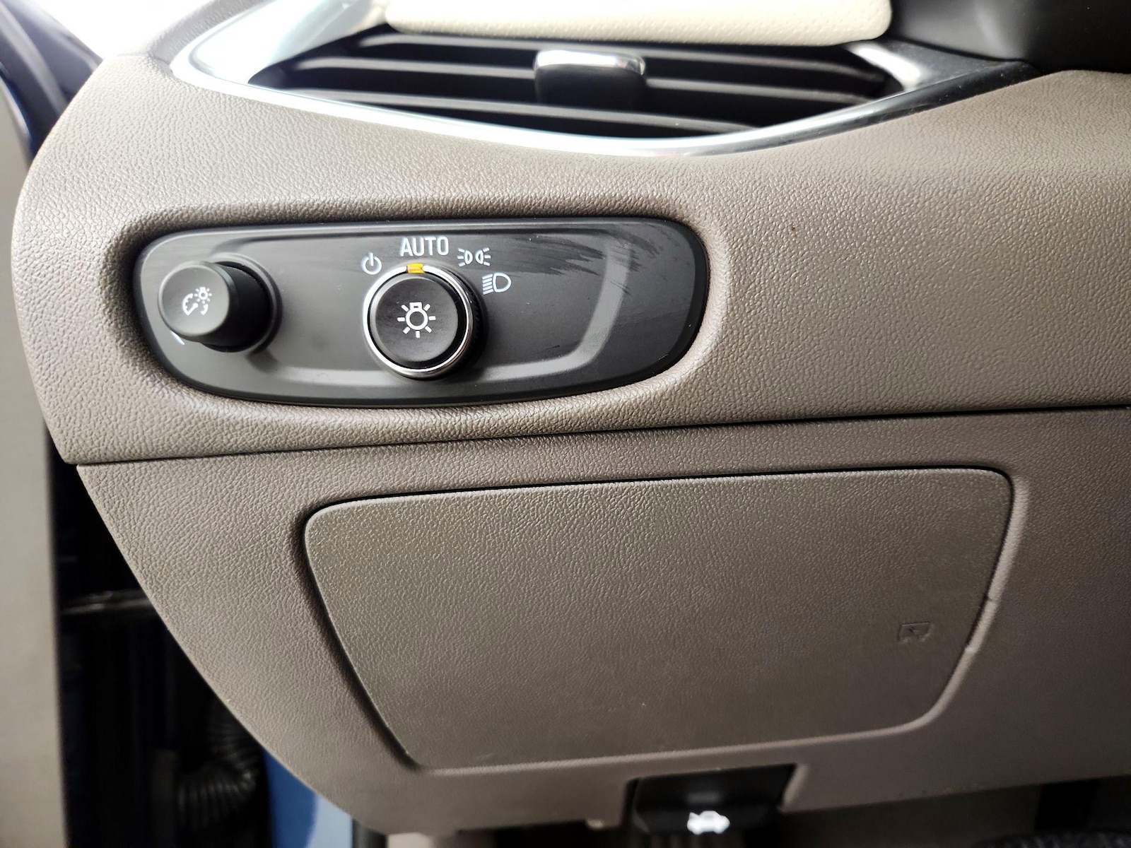 2024 Chevrolet Malibu 2LT - Photo 14