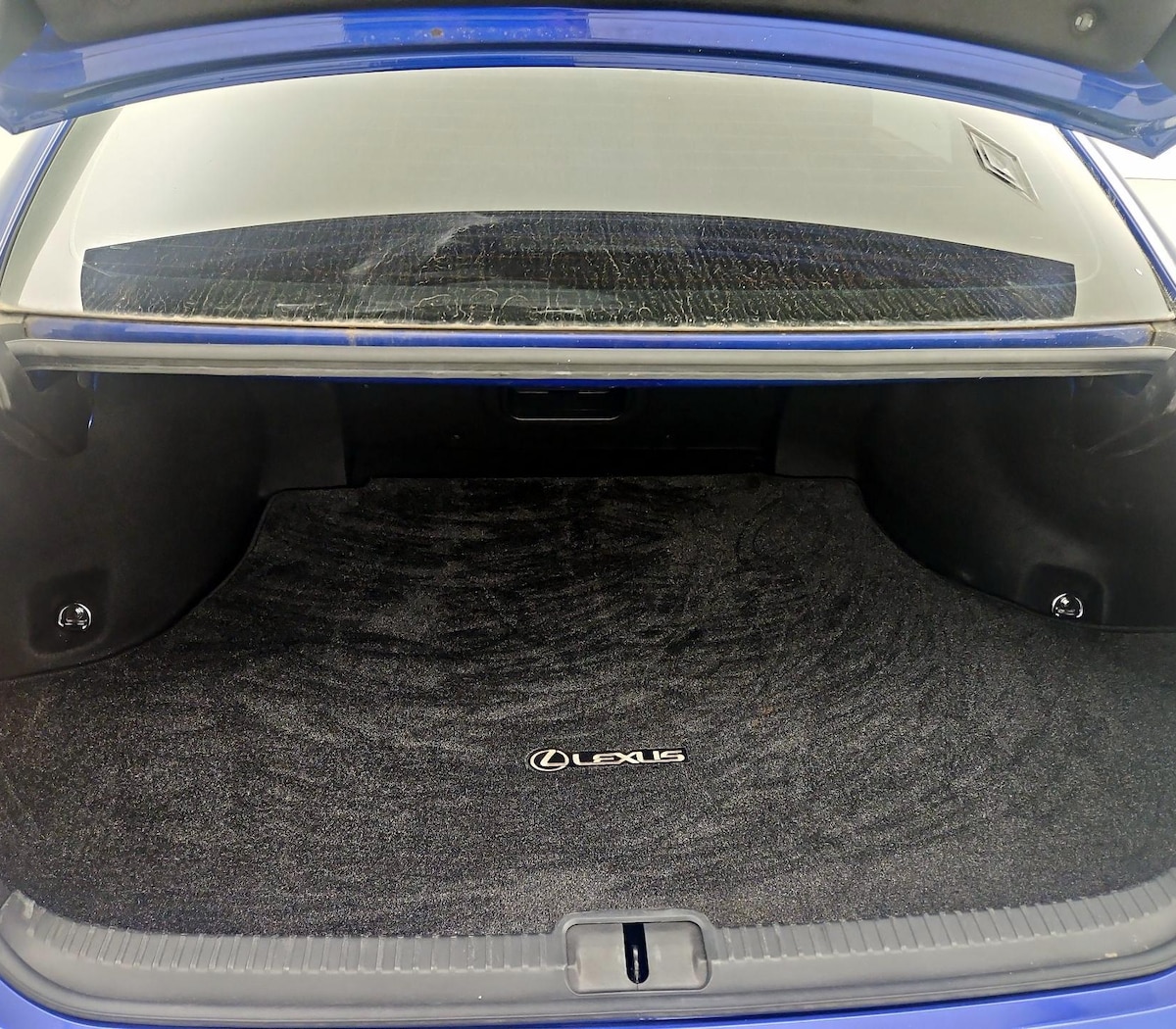 Trunk/Cargo (Seats Up)