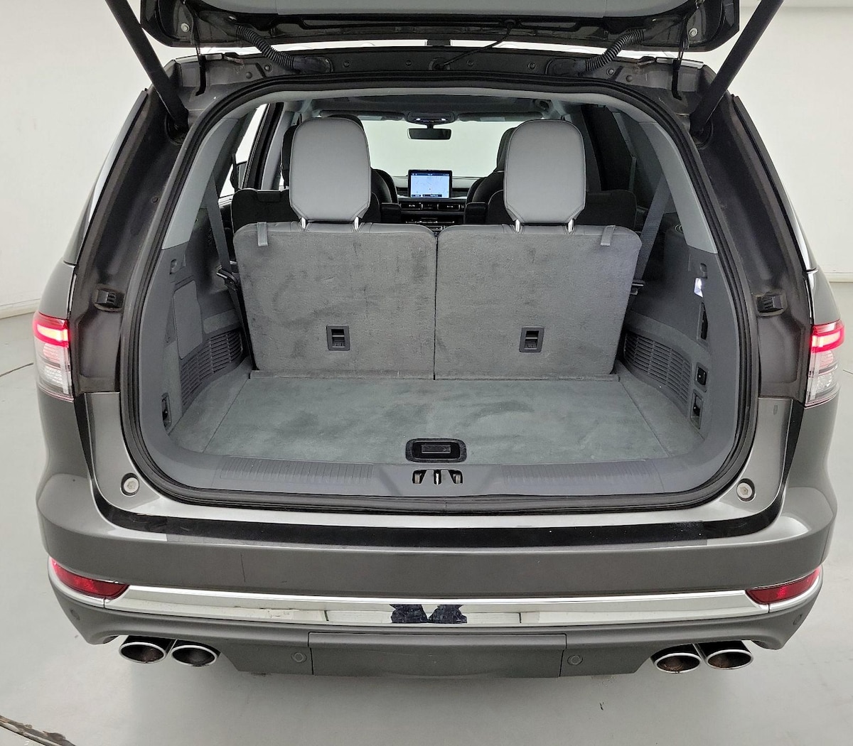 Trunk/Cargo (Seats Up)