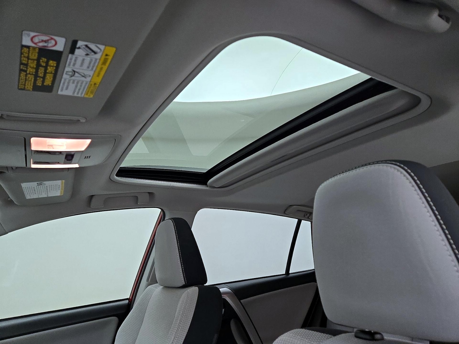 Sunroof(s) & Overhead Airbags