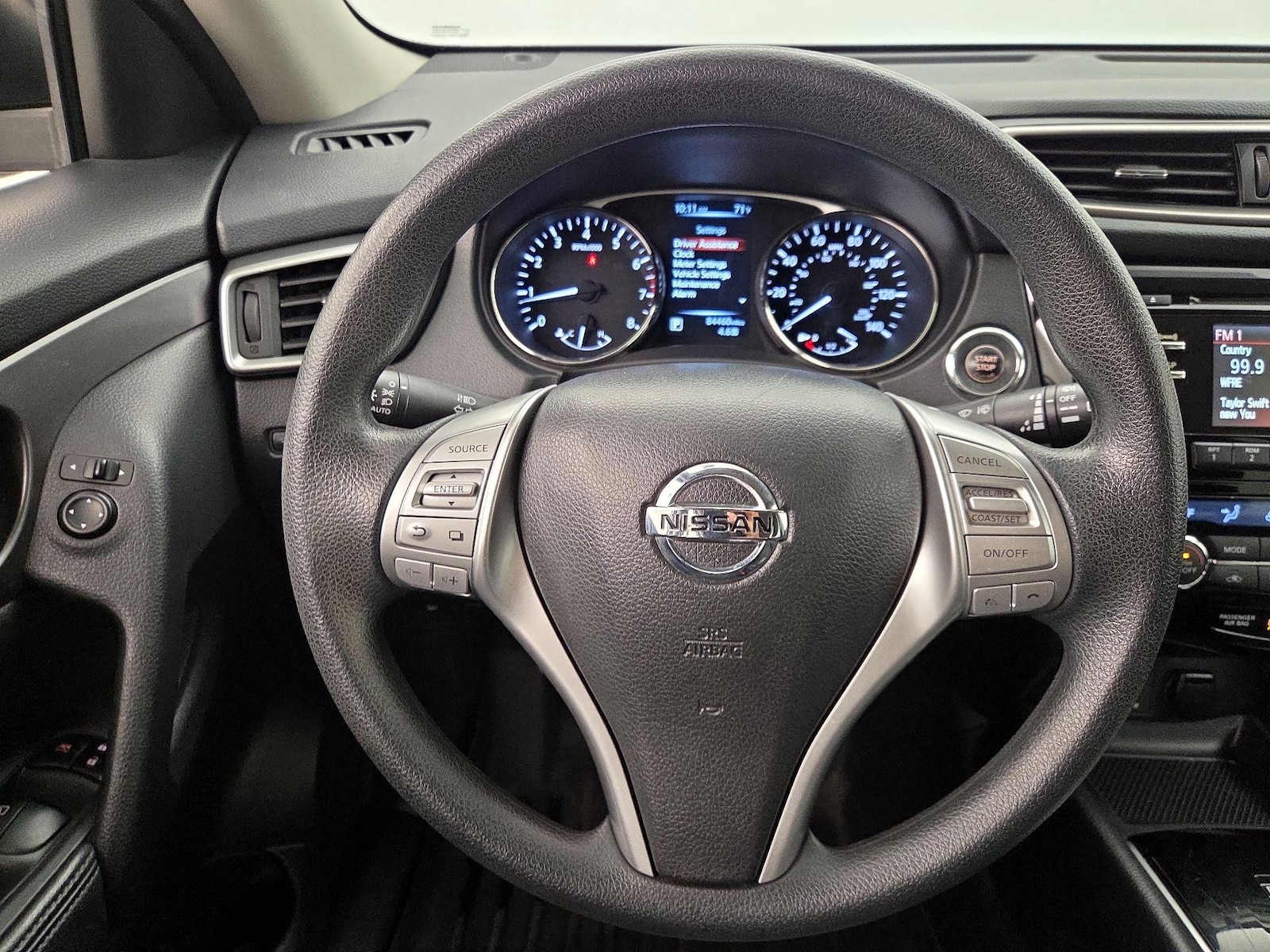 2016 Nissan Rogue SV - Photo 11