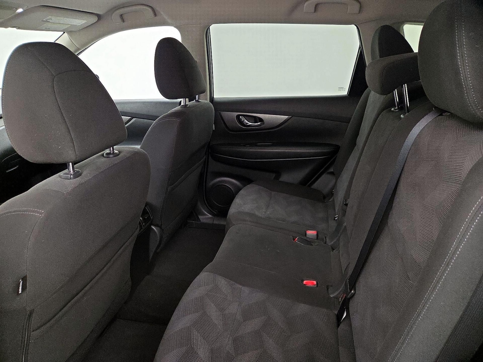 2016 Nissan Rogue SV - Photo 20