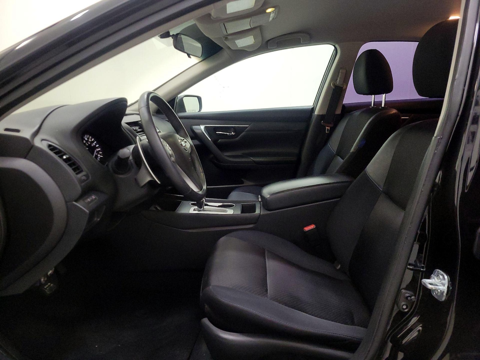 Power Seat(s) & Side Airbags