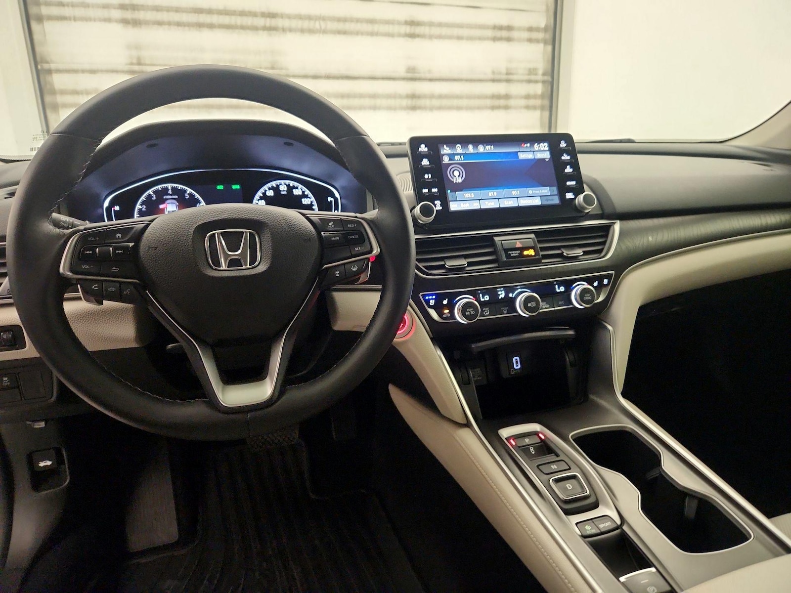 2019 Honda Accord Touring - Photo 10