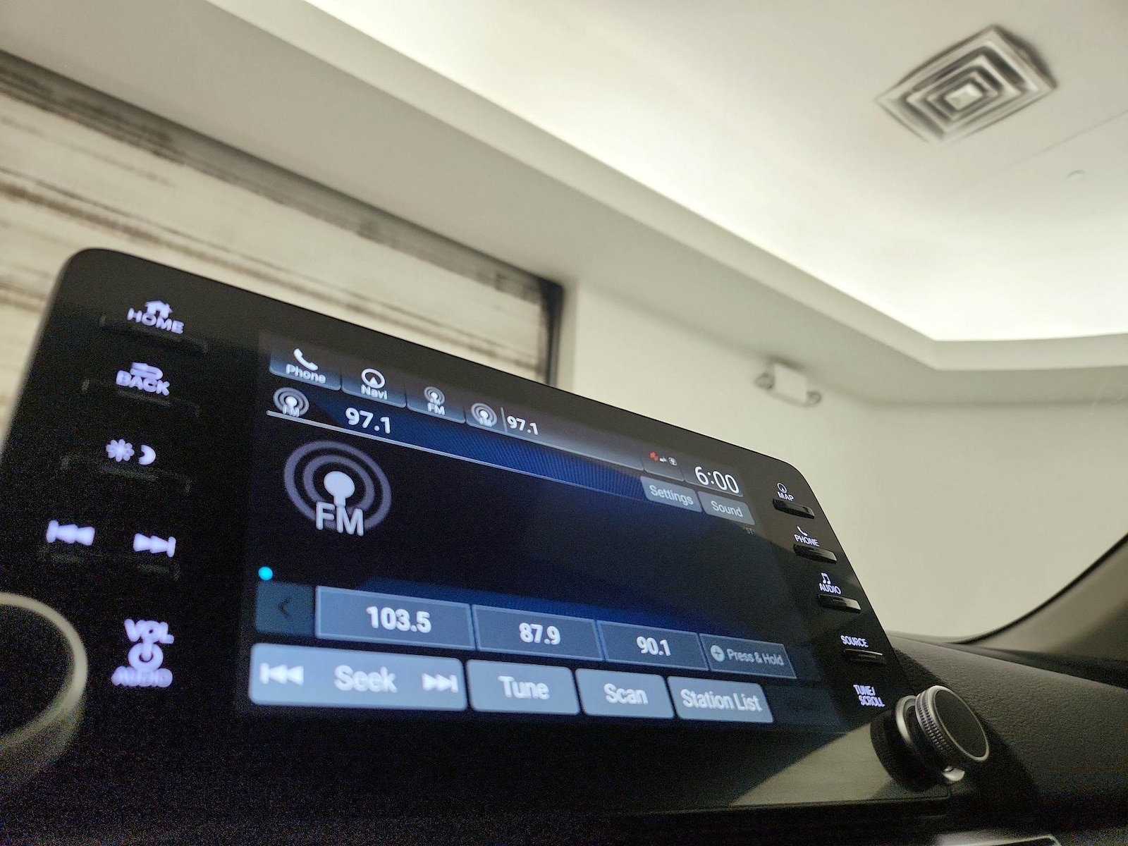 2019 Honda Accord Touring - Photo 16