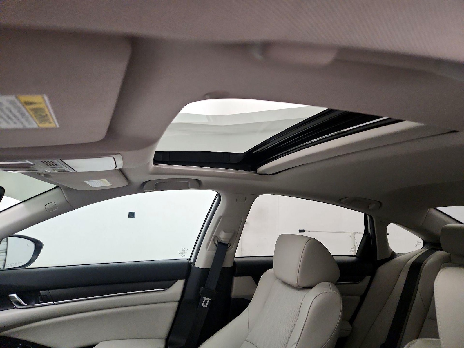 2019 Honda Accord Touring - Photo 20