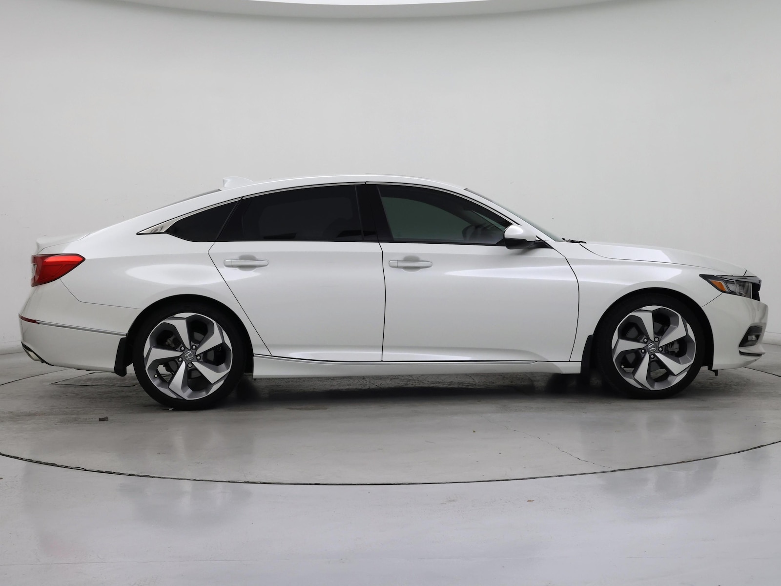 2019 Honda Accord Touring - Photo 8