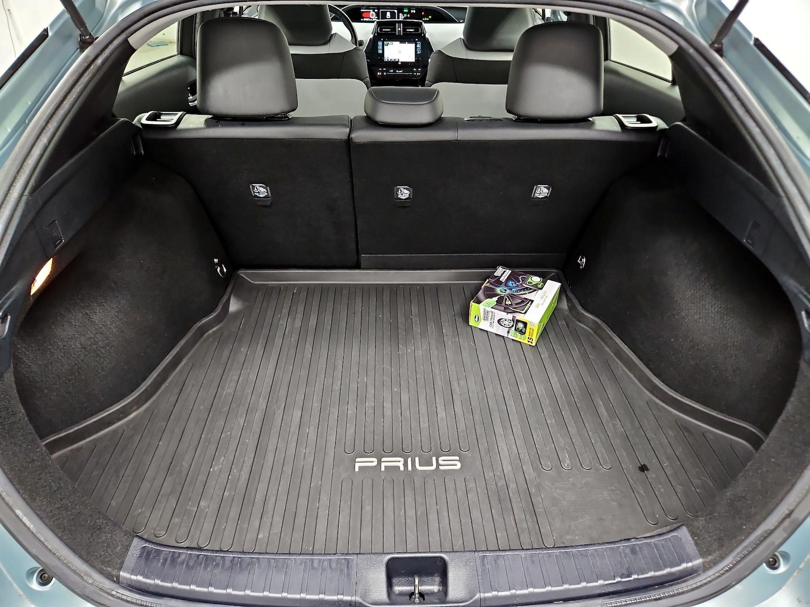 2016 Toyota Prius Four - Photo 23