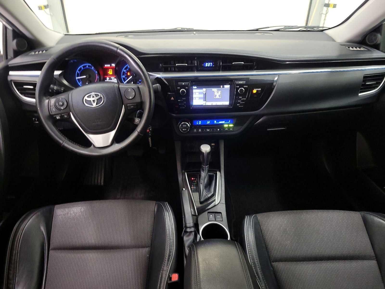 2015 Toyota Corolla S Plus - Photo 10