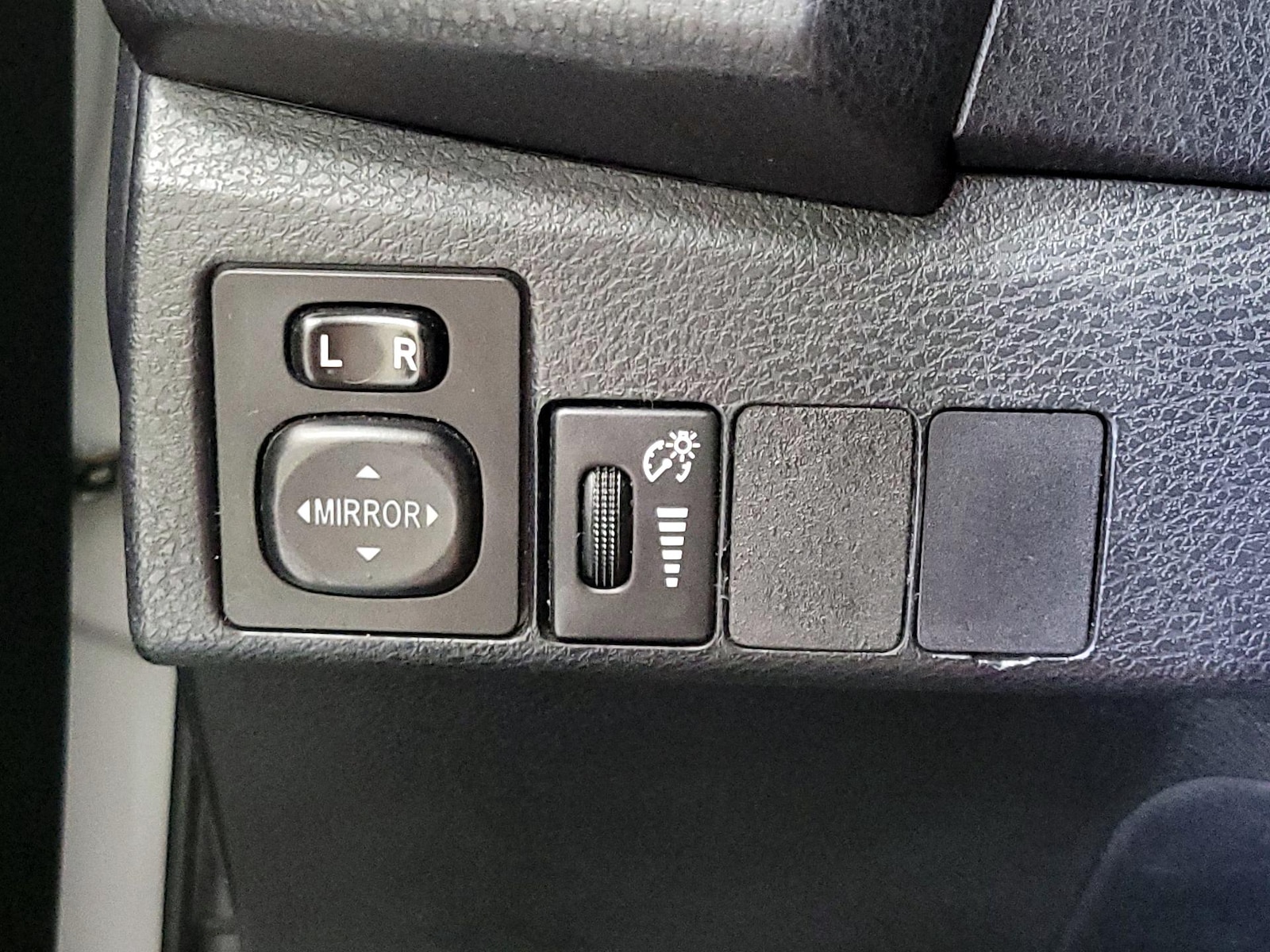 2015 Toyota Corolla S Plus - Photo 14