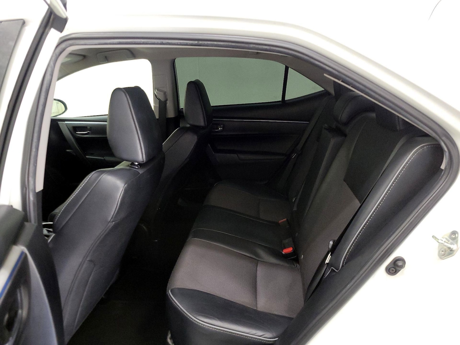 2015 Toyota Corolla S Plus - Photo 20