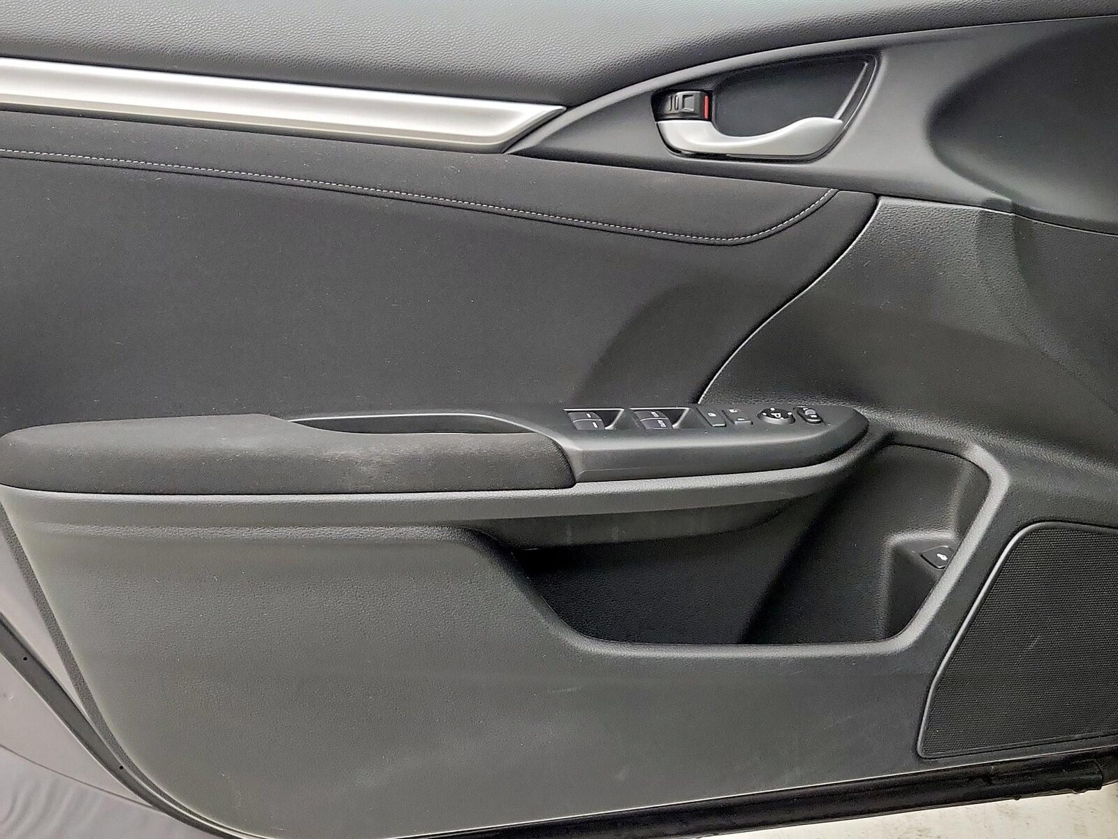 2018 Honda Civic EX - Photo 13