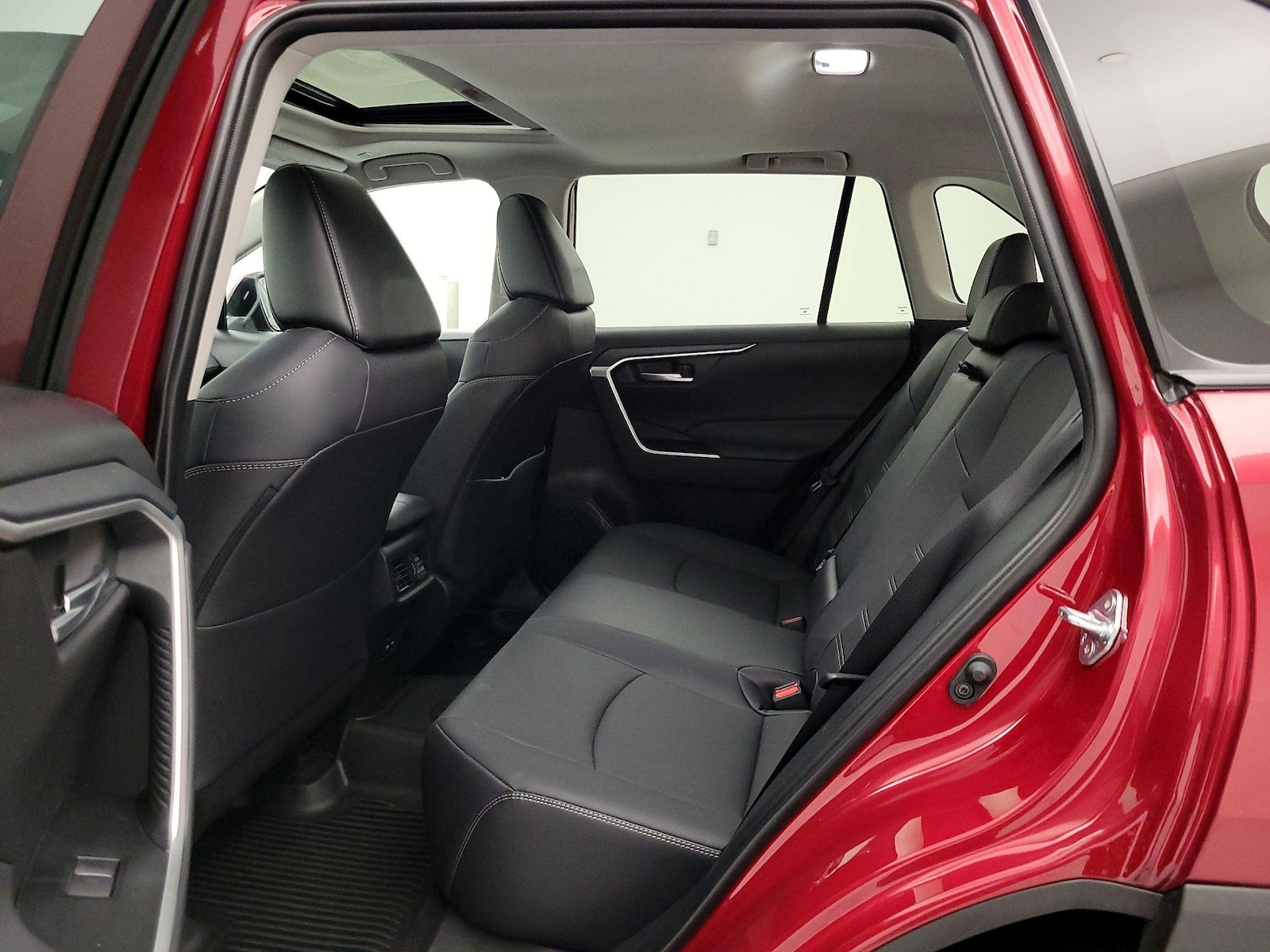2025 Toyota RAV4 XLE Premium - Photo 20