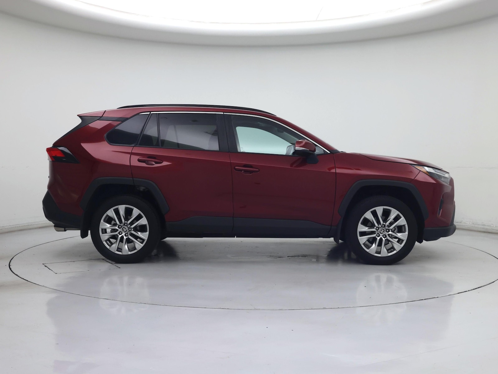 2025 Toyota RAV4 XLE Premium - Photo 8