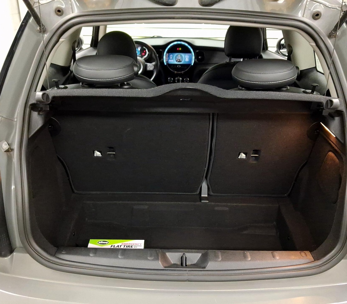 Trunk/Cargo (Seats Up)