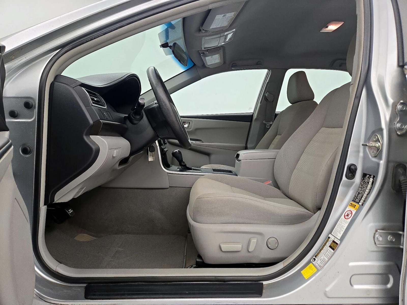 Power Seat(s) & Side Airbags
