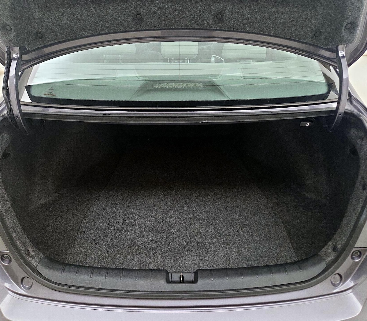 Trunk/Cargo (Seats Up)