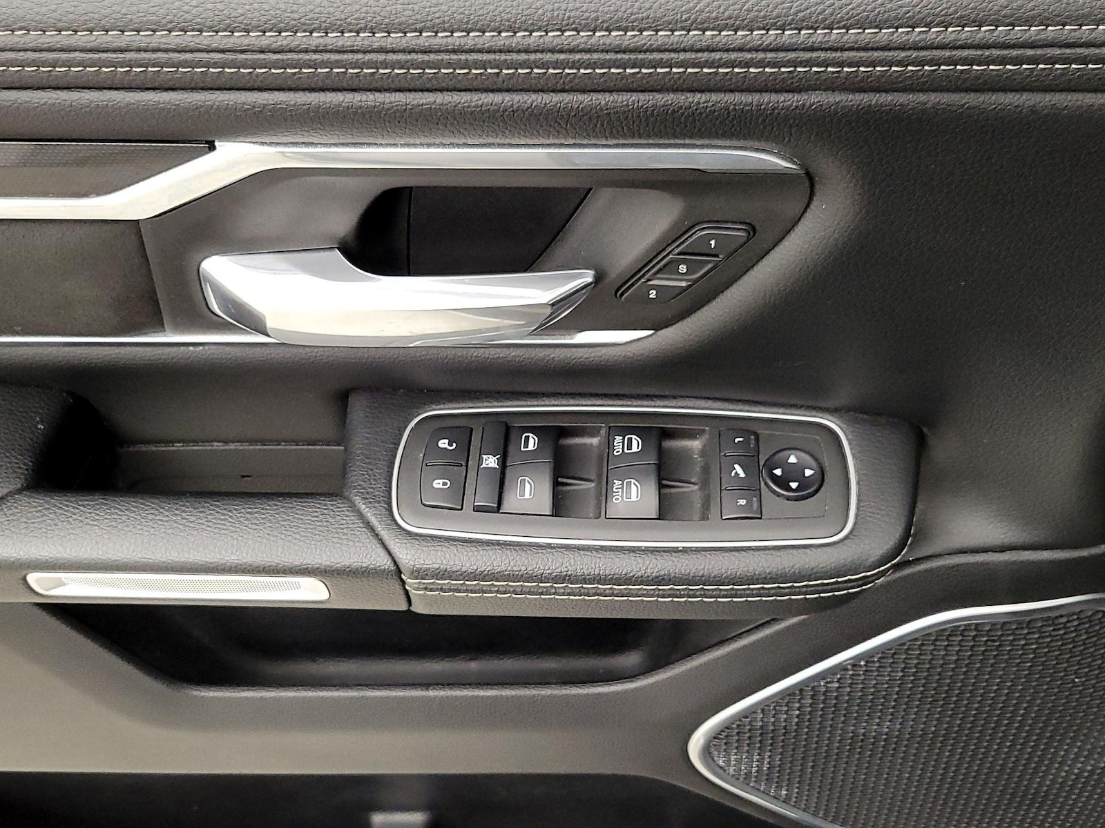2021 RAM Ram 1500 Pickup Laramie - Photo 13