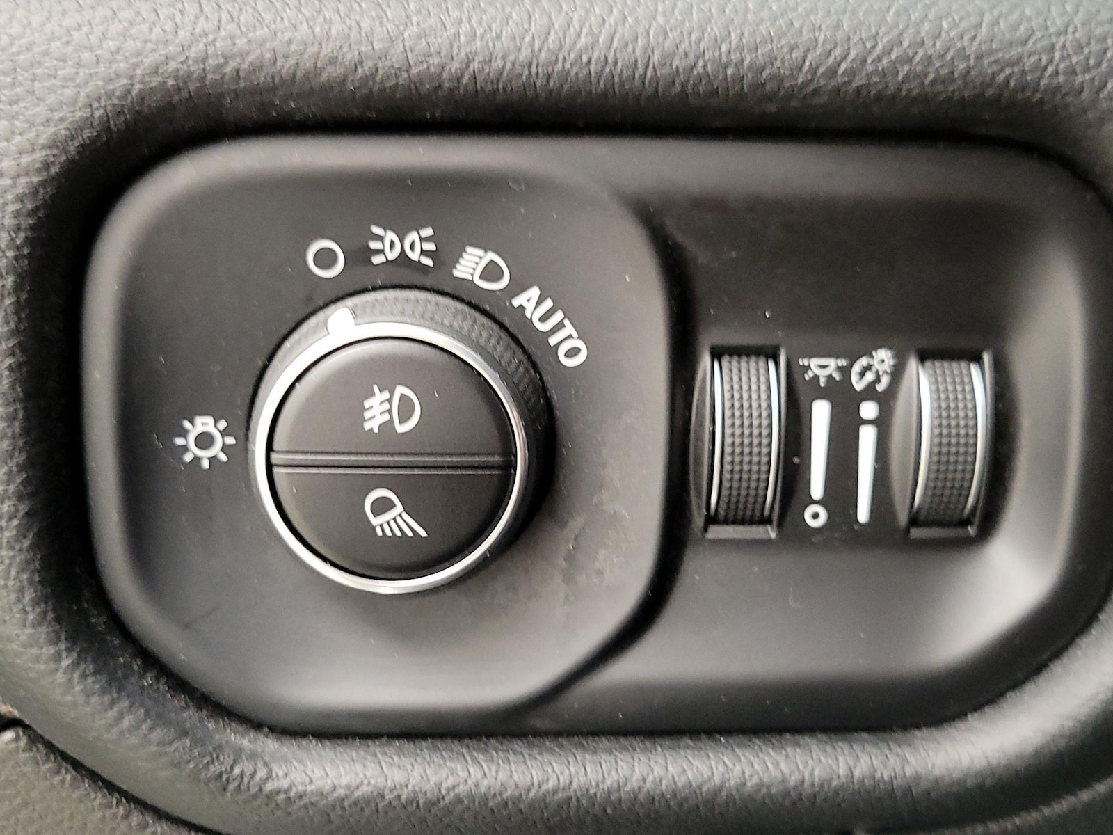 2021 RAM Ram 1500 Pickup Laramie - Photo 14