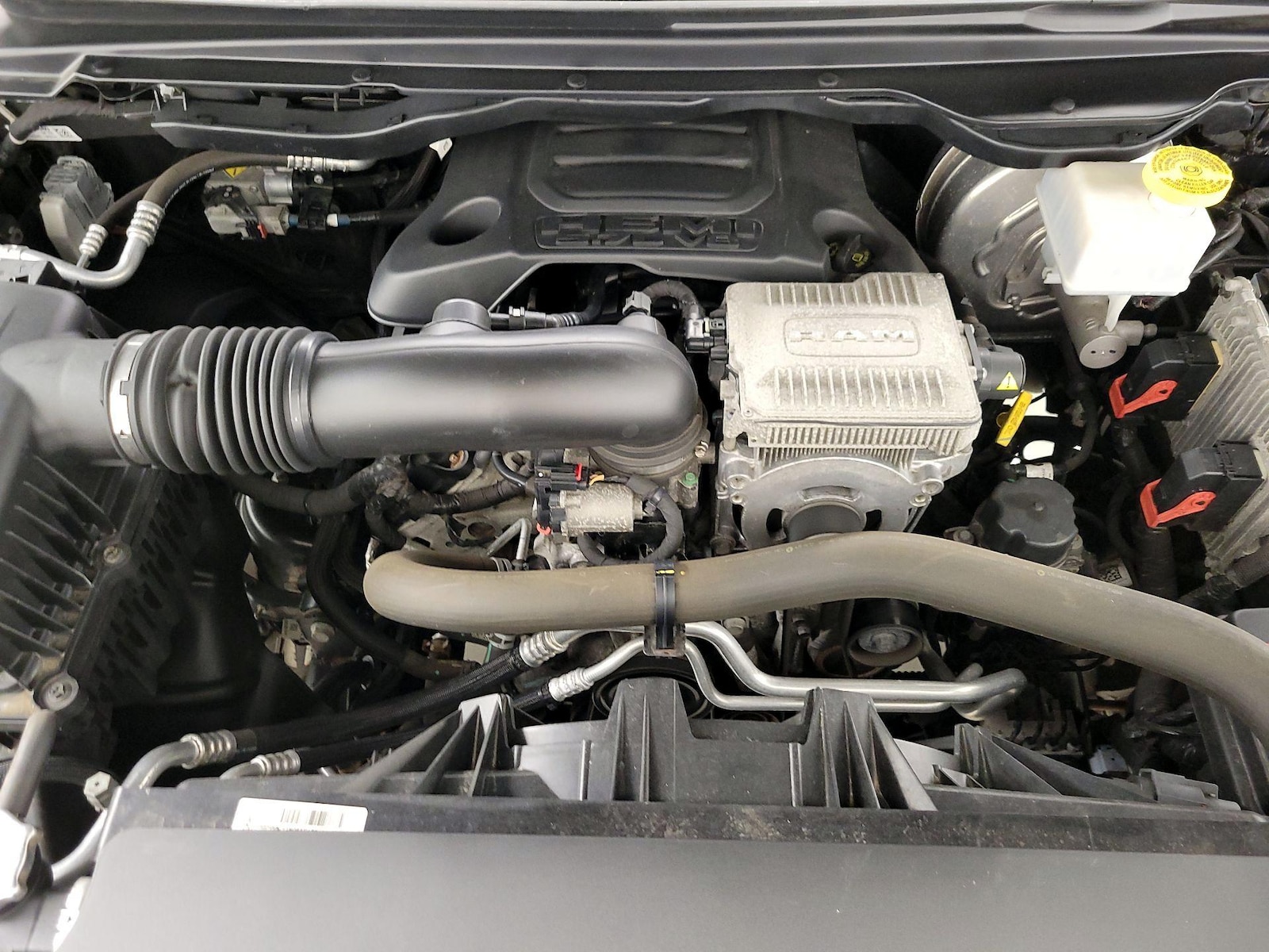 2021 RAM Ram 1500 Pickup Laramie - Photo 22