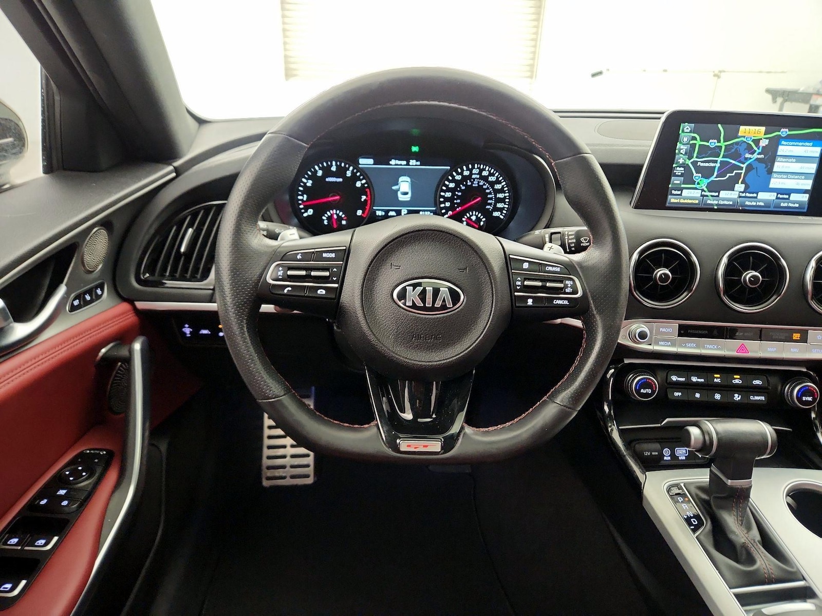2020 Kia Stinger GT1 - Photo 11