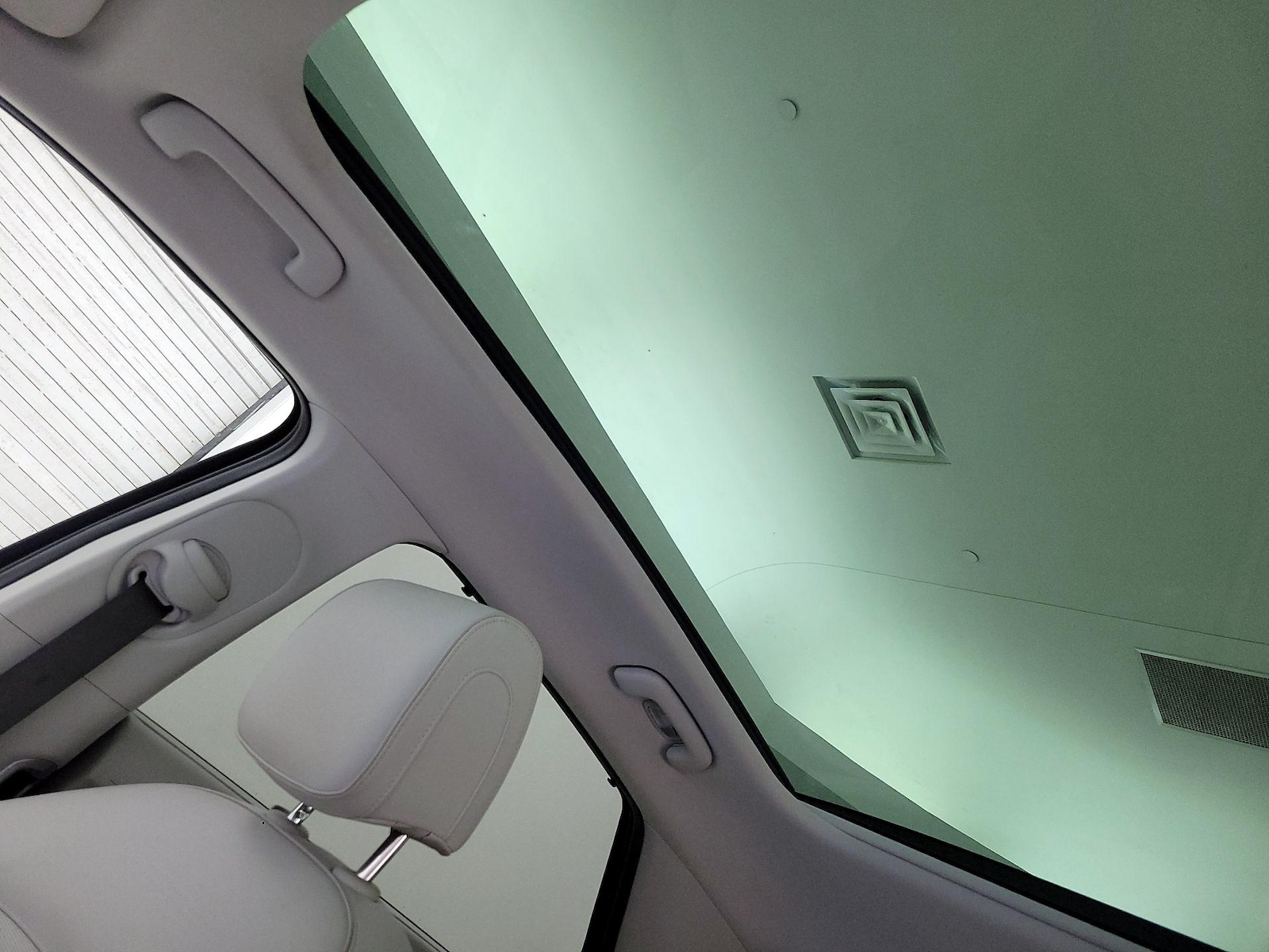 Skylight(s) & Overhead Airbags