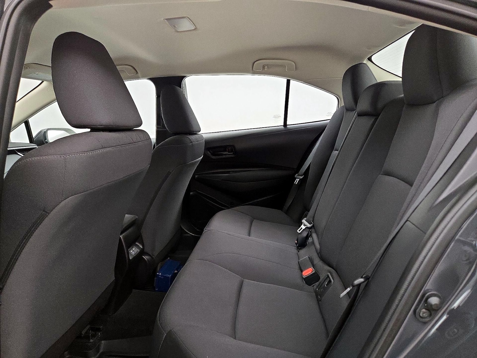 2023 Toyota Corolla LE - Photo 20