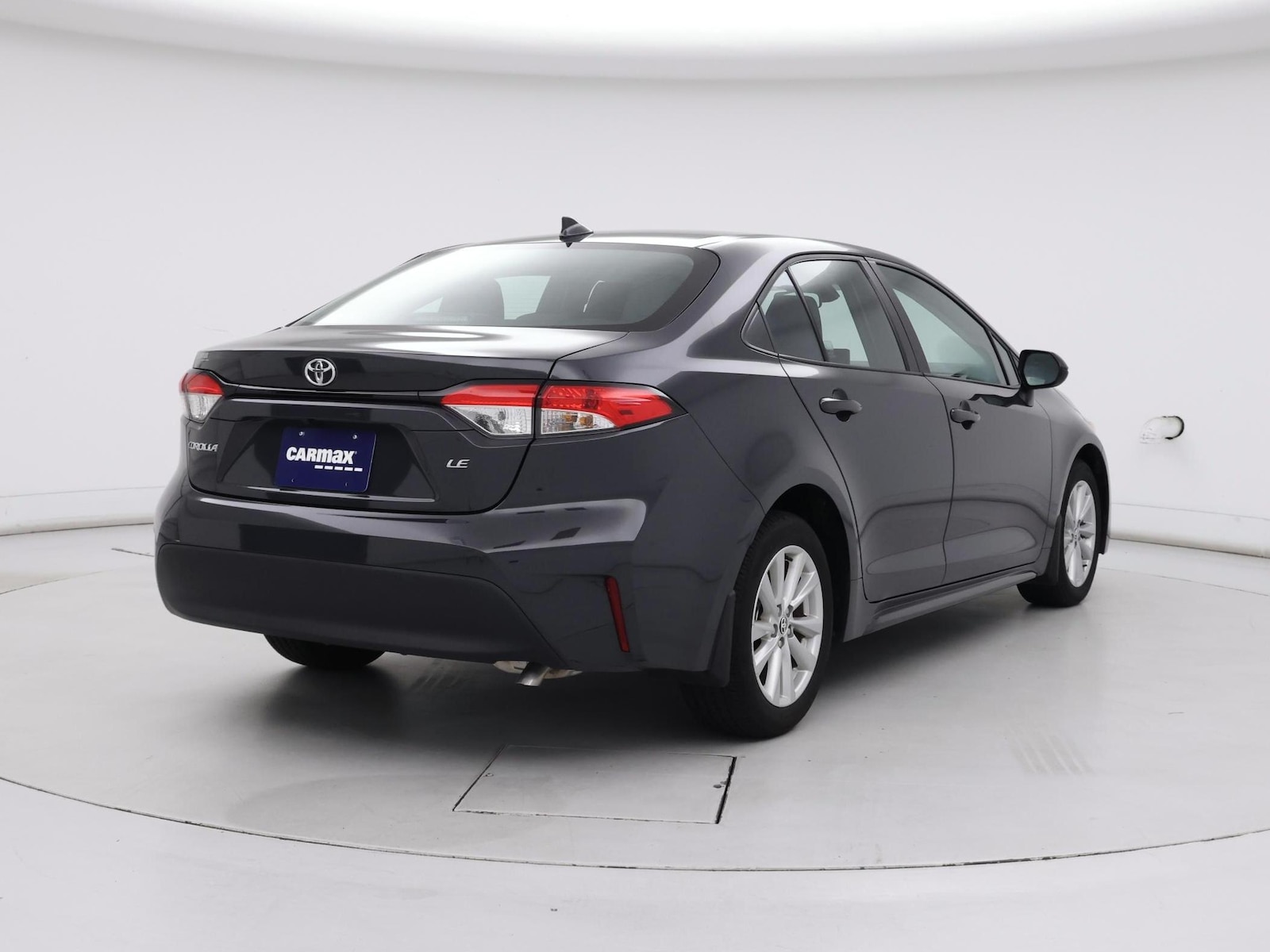 2023 Toyota Corolla LE - Photo 9