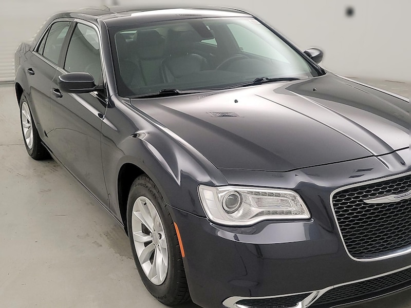 2016 Chrysler 300 Limited