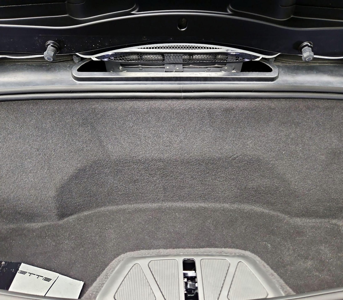 Trunk/Cargo (Seats Up)