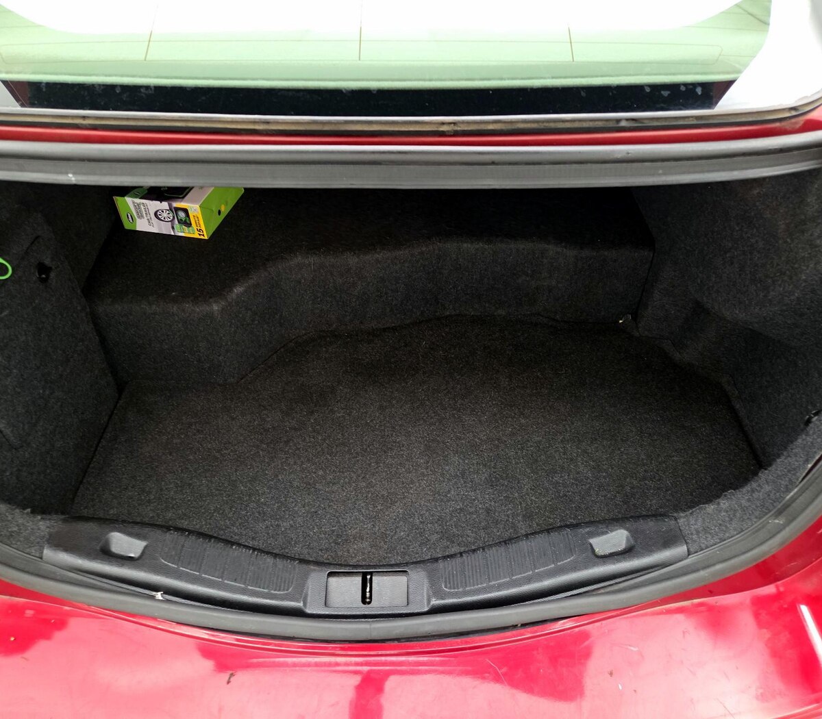 Trunk/Cargo (Seats Up)