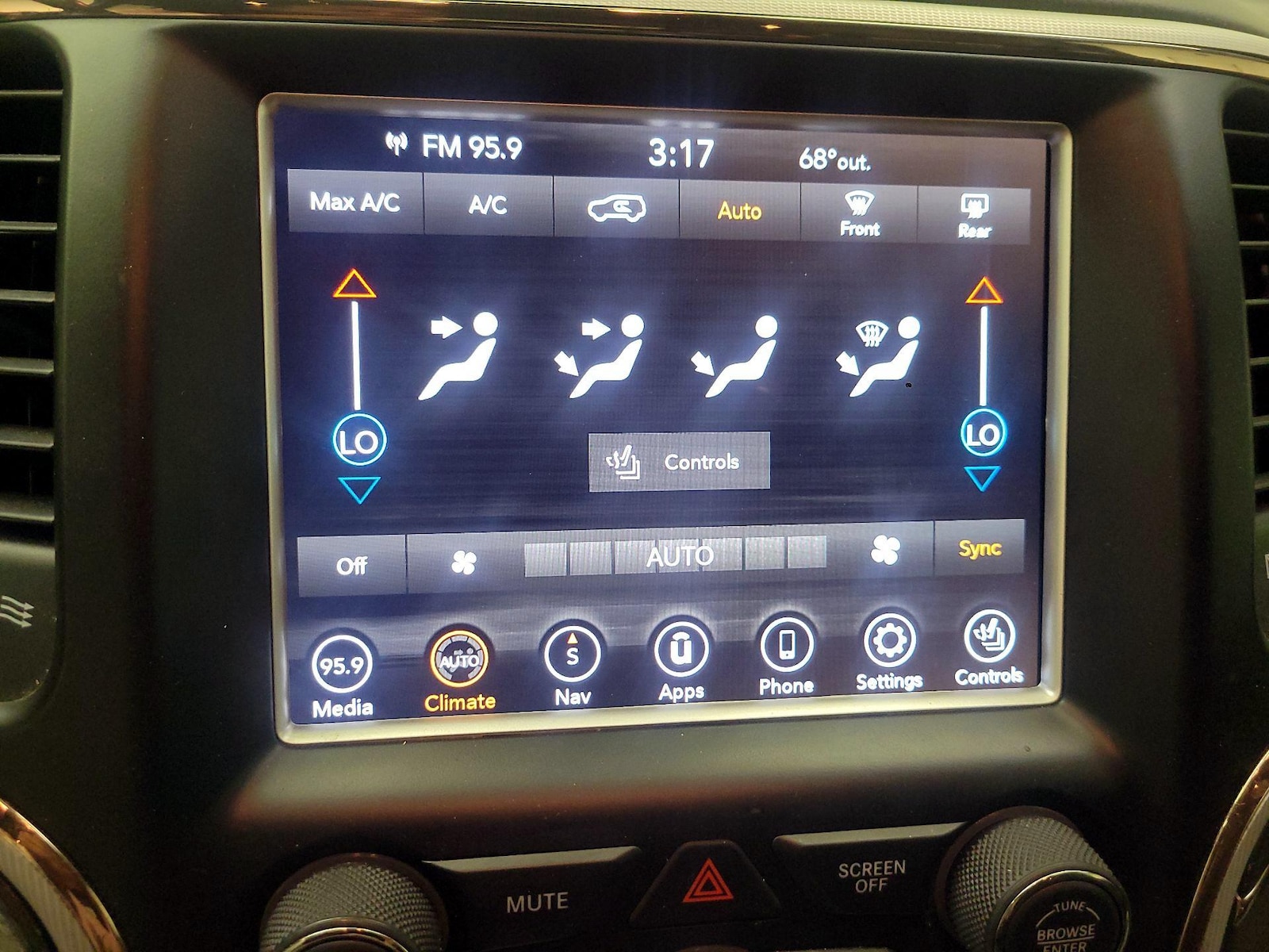 2018 Jeep Grand Cherokee Summit - Photo 18
