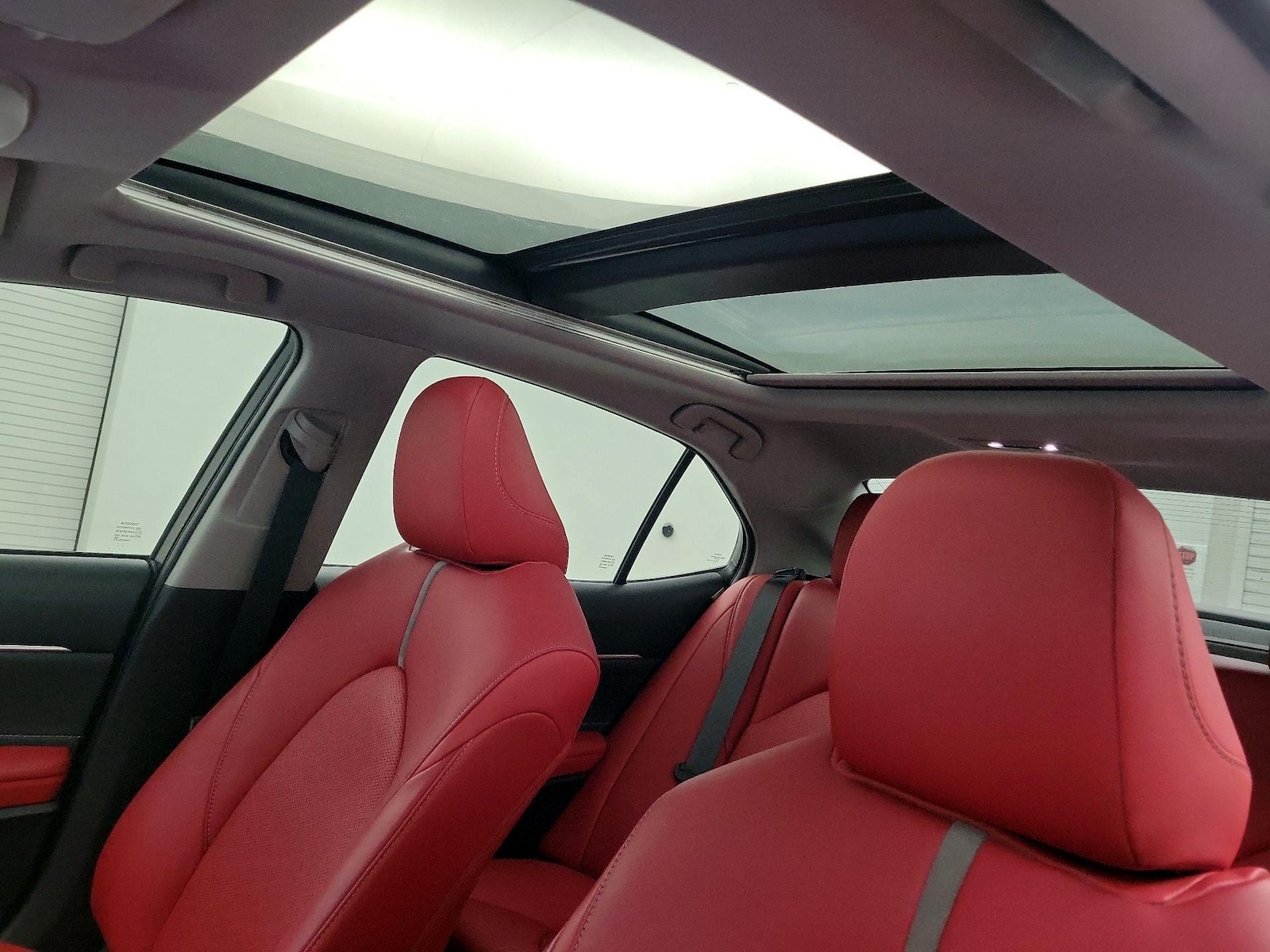 2018 Toyota Camry XSE - Photo 20