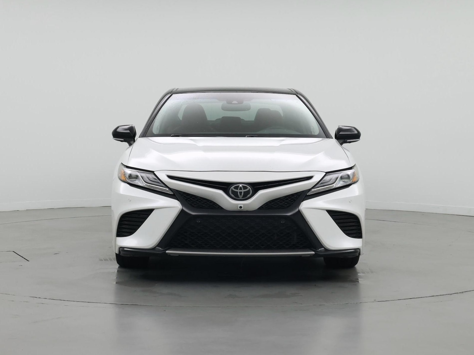 2018 Toyota Camry XSE - Photo 6