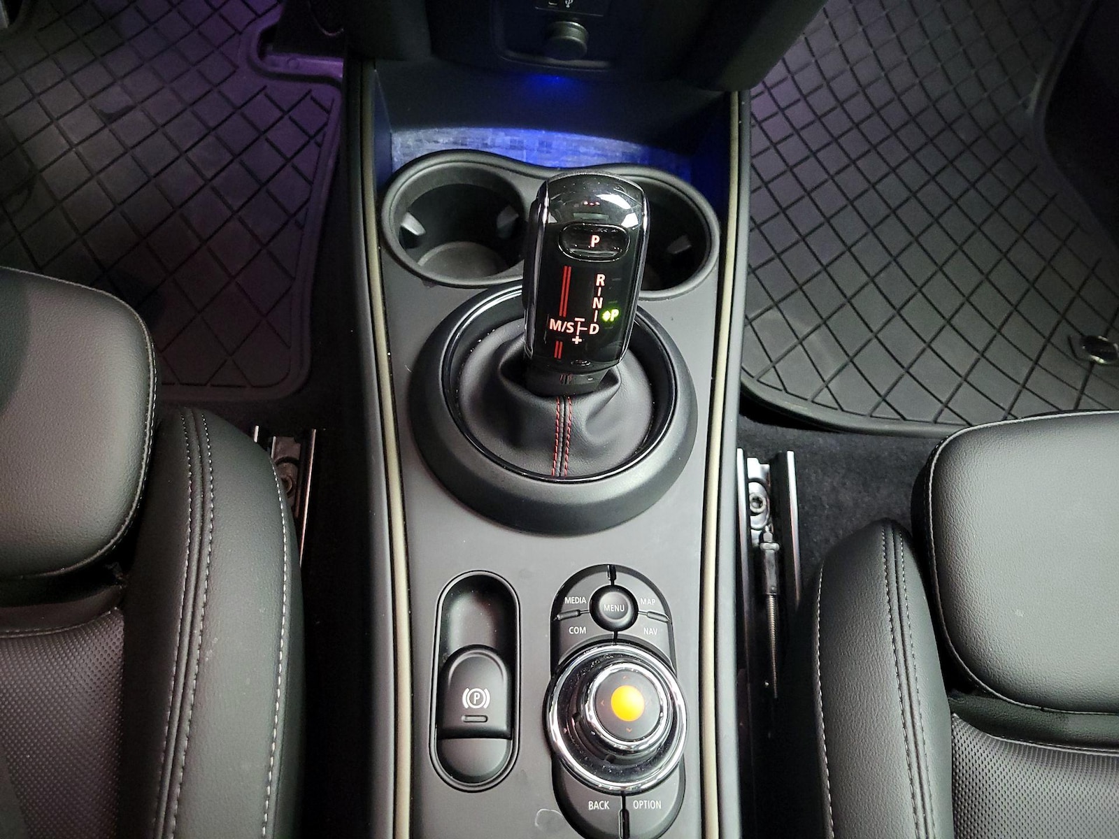2020 MINI Countryman S - Photo 17