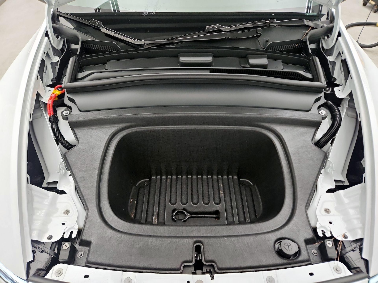 2026 Tesla Model Y Standard - Photo 22