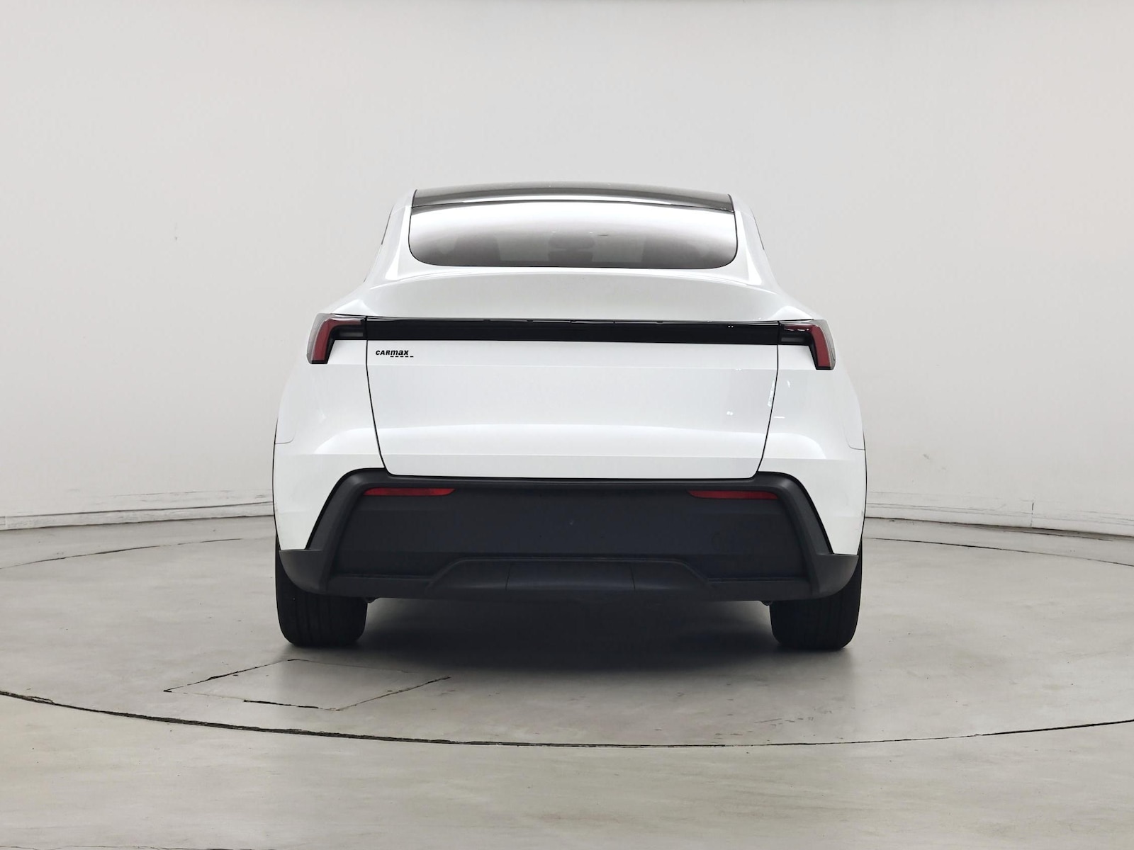 2026 Tesla Model Y Standard - Photo 7